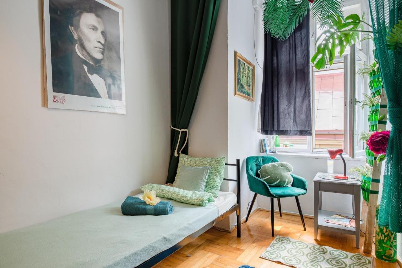 Kazimierz-Good Vibes Apartment For 7 People! Krakow Dış mekan fotoğraf